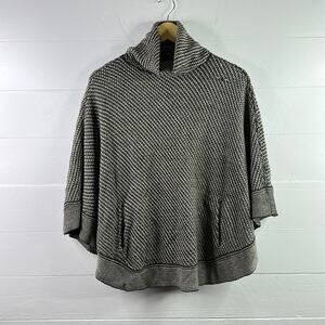 ROMEO + JULIET Blue Tan Knitted Turtleneck Batwing Short Sleeve Sweater Size S/M